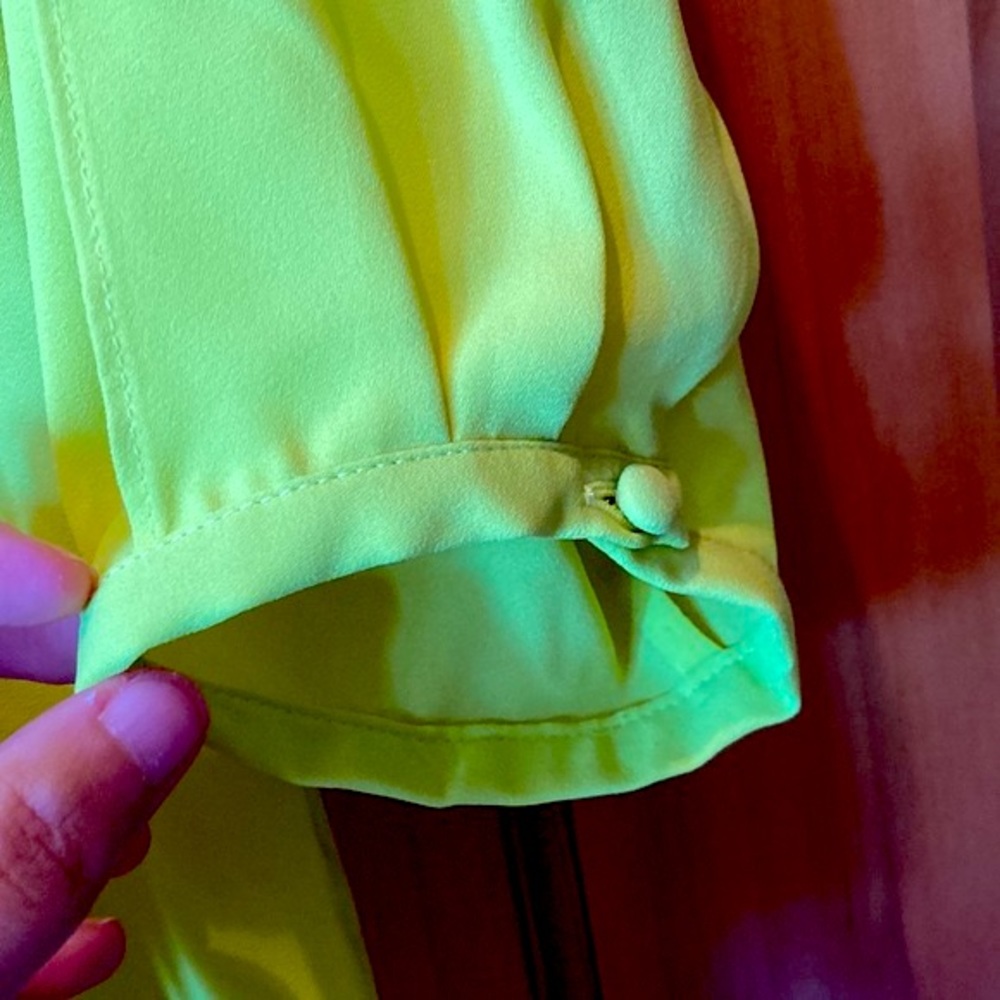 💛INC Neon Yellow Top - Picture 3 of 5